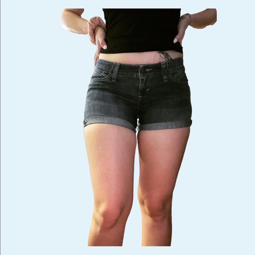 Levi’s shorts size 7 medium